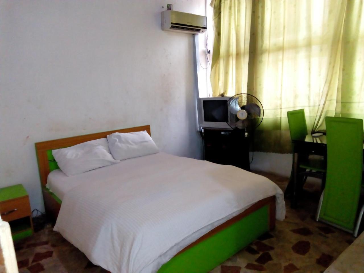 Royal Green Guest House Abeokuta Exterior foto