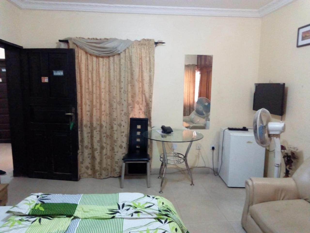 Royal Green Guest House Abeokuta Exterior foto